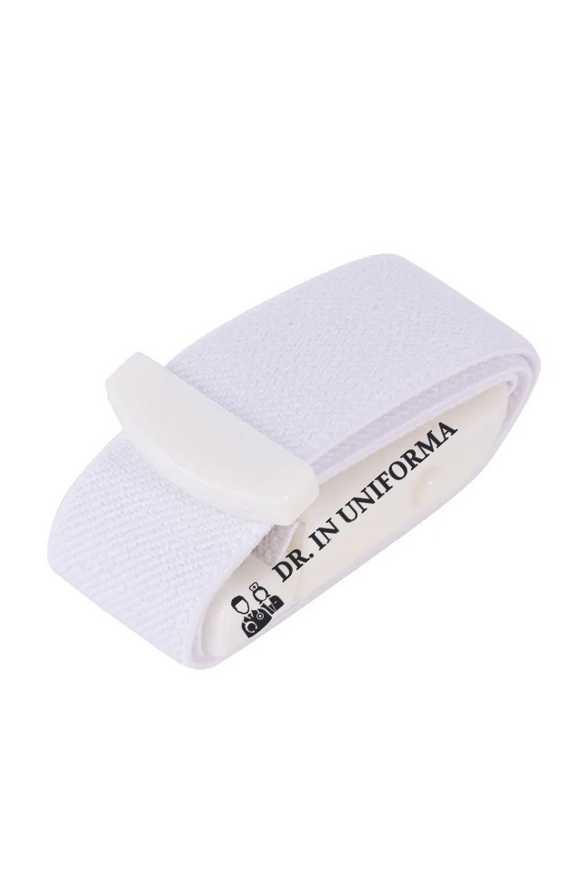 Podveza s prilagojenim sistemom za hitro sprostitev iz drinuniforme