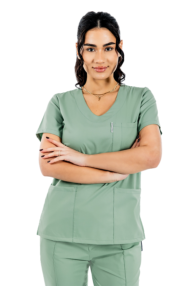 Olivno raztegljiva medicinska obleka z bluzo z V-izrezom in zategovalno vrvico ter elastičnimi hlačami