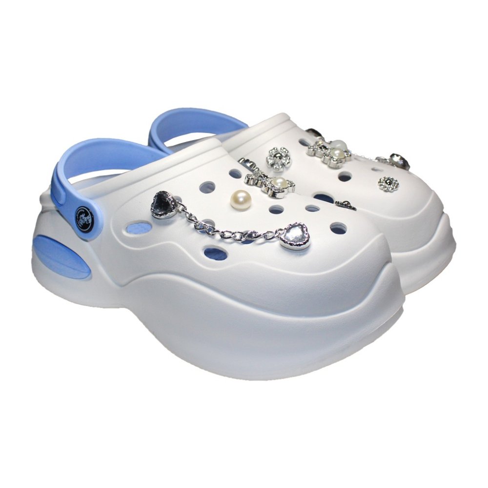 Beli medicinski cokli z modrim vzorcem za ženske - Cokli z našitimi detajli