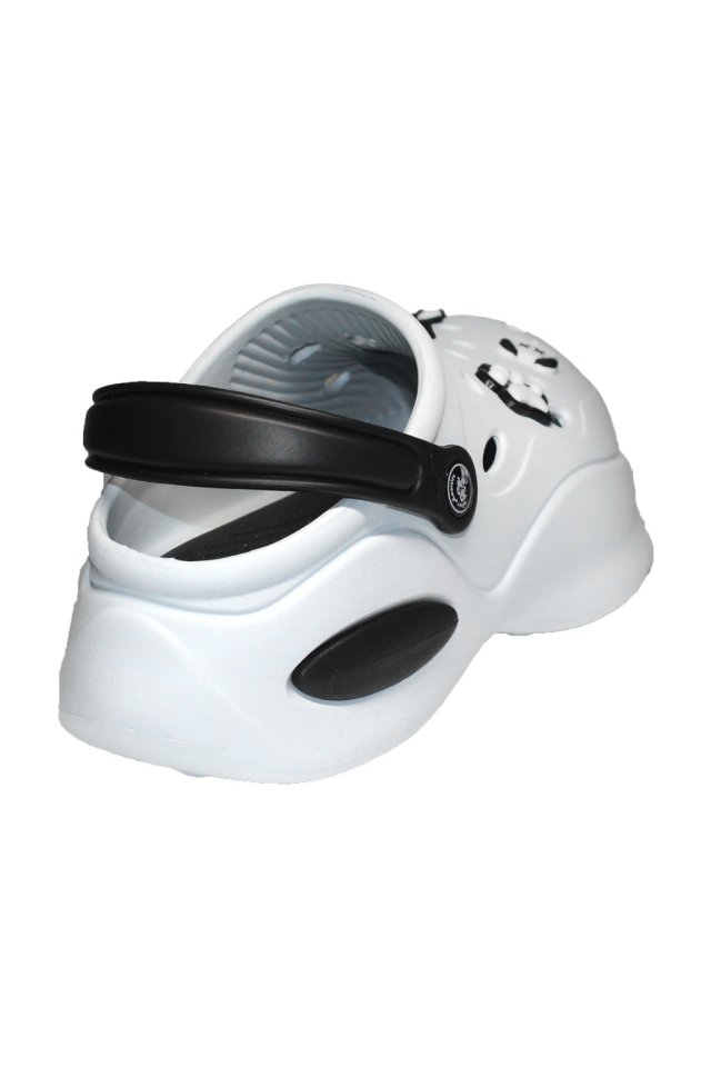 Črno-beli medicinski cokli za ženske - Cokli z našitimi detajli