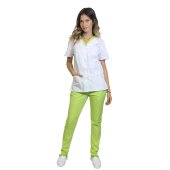 Medicinska obleka, sestavljena iz bele bluze z limetim paspolom in limetih hlač z elastiko..