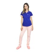Medicinska obleka, sestavljena iz modre bluze s paspolom breskve in hlač, model Amani..