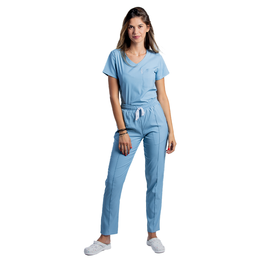 Pudrasto modra raztegljiva medicinska obleka z V bluzo in hlačami z vrvico in elastiko