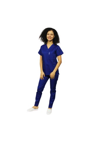 Modra medicinska obleka, bluza z V izrezom, tričetrt dolžine v elastičnih hlačah.