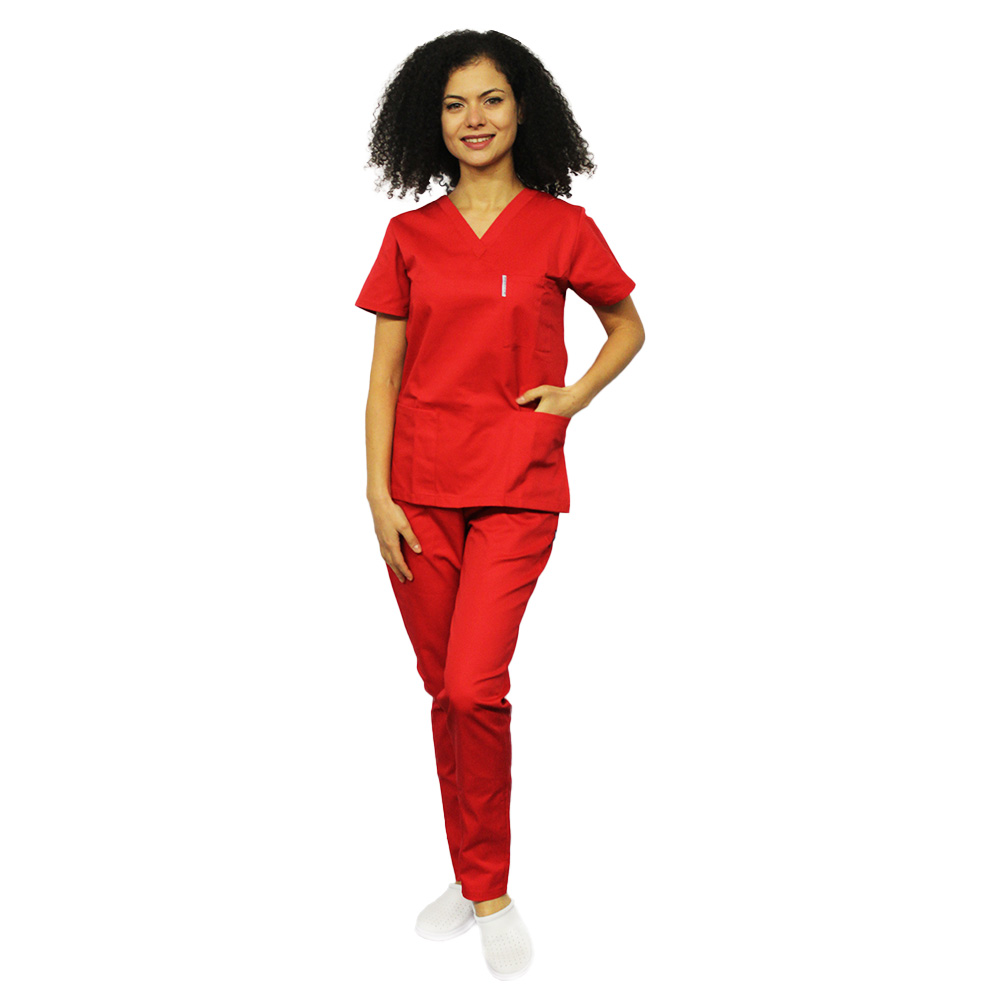 Rdeča zdravniška obleka, bluza z V izrezom, tričetrt dolžine v elastičnih hlačah