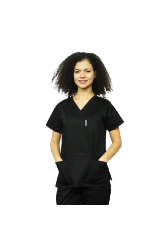 Črna medicinska obleka s sidrno bluzo v obri črne V in črnimi elastičnimi hlačami
