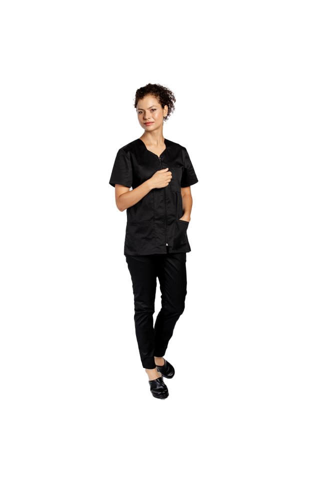 Črn medicinski kombinezon, z bluzo na zadrgo, tremi žepi in črnimi hlačami 