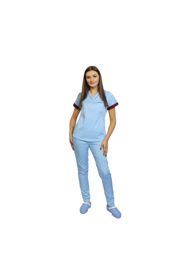 Medicinski kombinezon, sestavljen iz modre bluze z zrnatimi pasovi in modrih hlač, model Amani