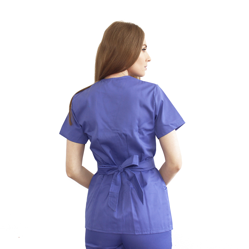 Vijoličen medicinski kombinezon, kimono bluza in hlače z elastiko