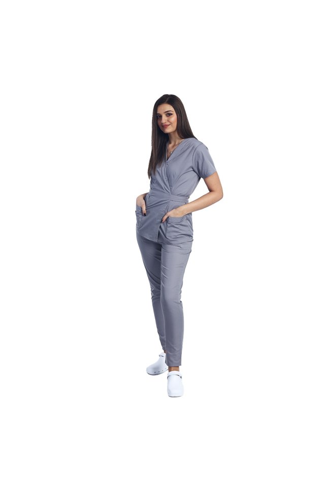 Siva medicinska obleka z elastanom, bluza tipa kimono in hlače z vrvico v pasu