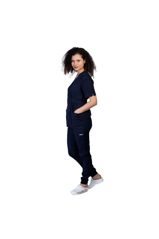 Mornarsko modra elastična medicinska obleka s kimono bluzo in jogger hlačami