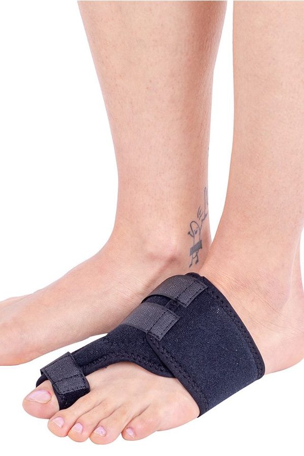 Opornica za Hallux valgus Triasport Hallufix, SRT301, univerzalna velikost, črna, ravna